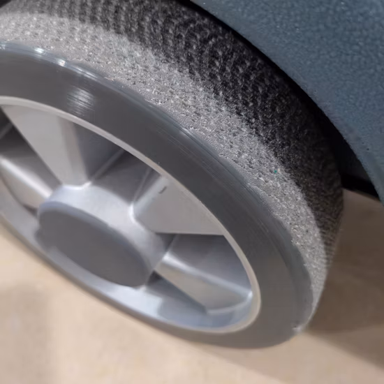 Lavasciuga pavimenti compatta di alta qualità Macchina lavapavimenti elettrica con camminata dietro